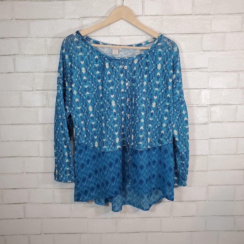 Madison & Berkeley long sleeve blouse